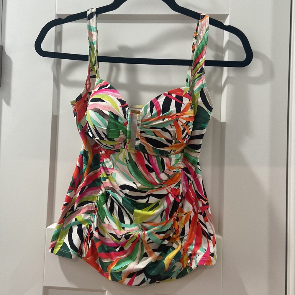 La Blanca size 8 tropical floral and gold hardware swimsuit tankini top
